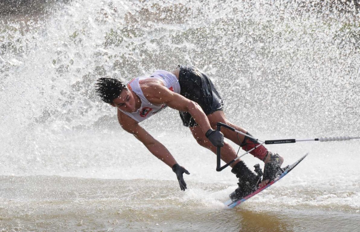 Martín Labra obtuvo la medalla de plata en la modalidad figuras del Mundial Junior de Esquí Náutico.