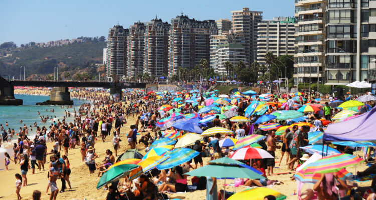 Más de 2 millones de turistas extranjeros visitaron Chile en 2022