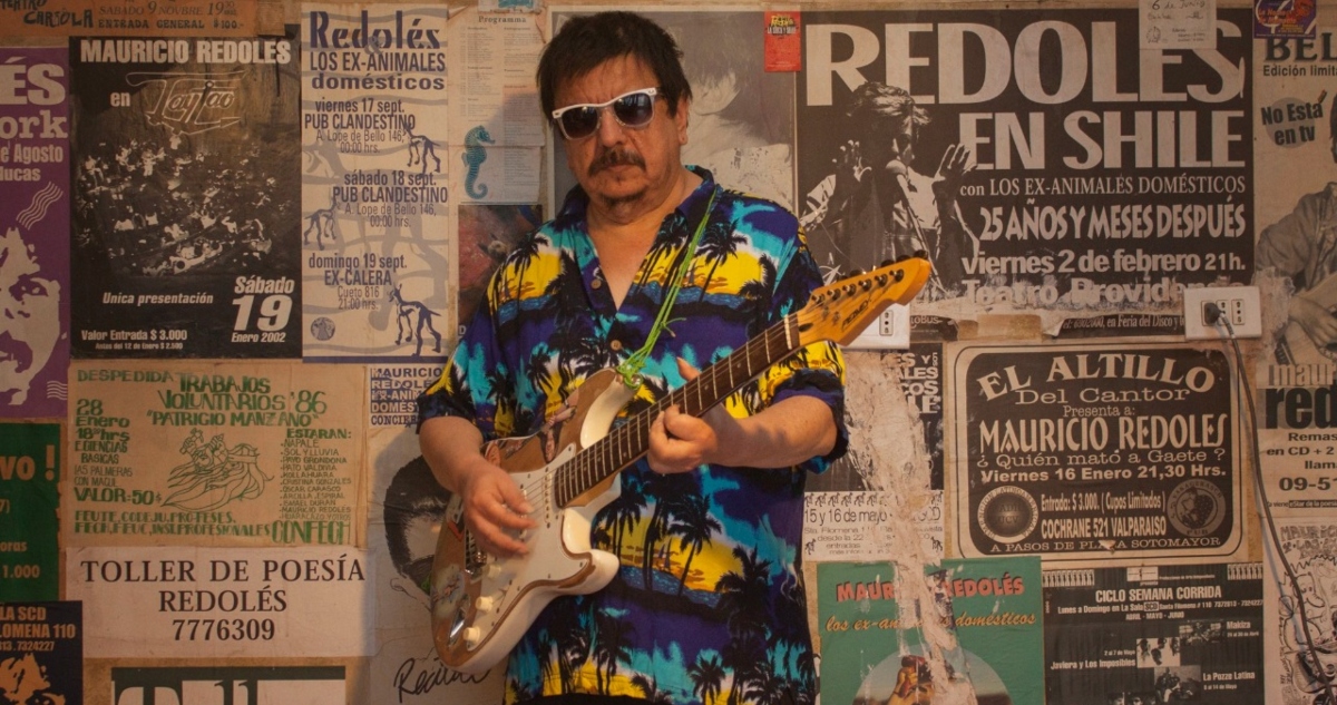Mauricio Redolés dedica canción al estallido y al triunfo del Rechazo “Esto tiene que cambiar luego”