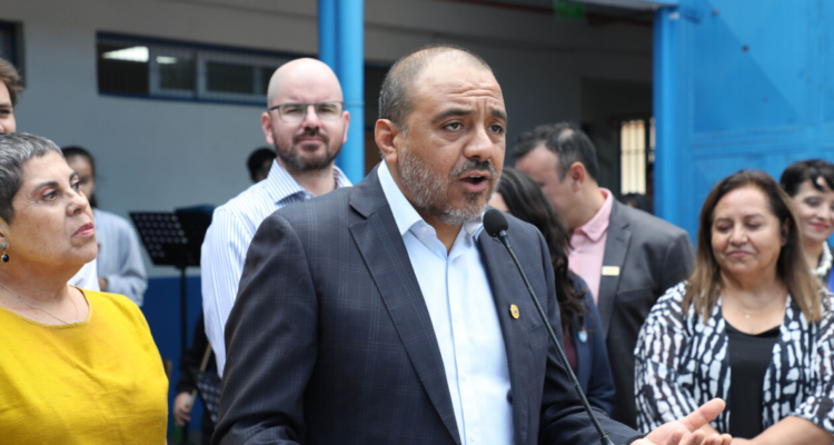 interpelación – ministro – educación