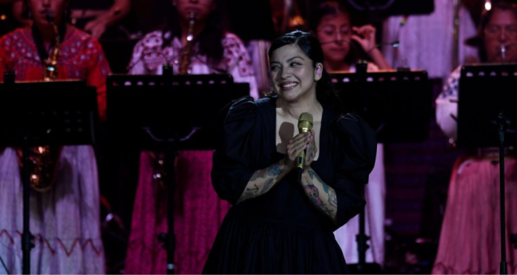 Mon Laferte exigencias en Olmué