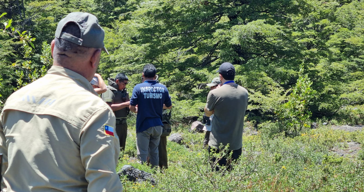 Multan a dos turistas por subir al cráter del Volcán Villarrica