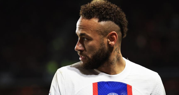 Neymar es lapidado en Francia por su bajo rendimiento luego del Mundial.