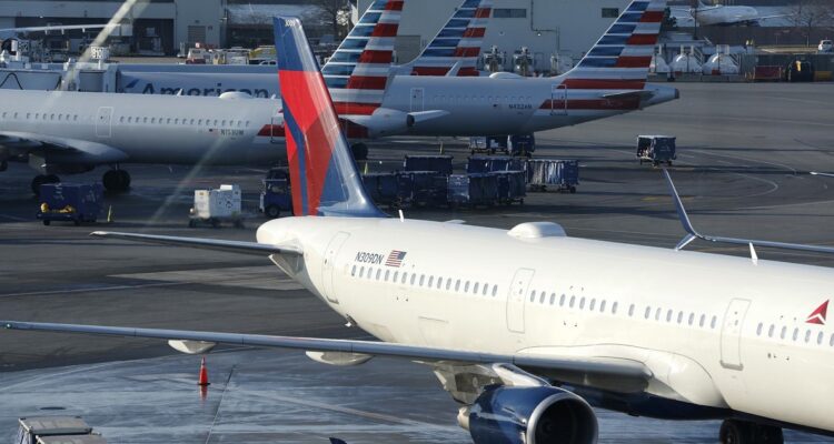 Aviones en tierra, impedidos de despegar por la avería en el sistema NOTAM.