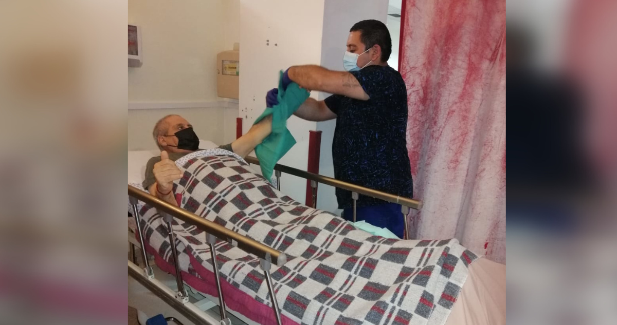 Suspenden en la puerta del pabellón cirugía a paciente con cáncer por paro de la Fenats Concepción