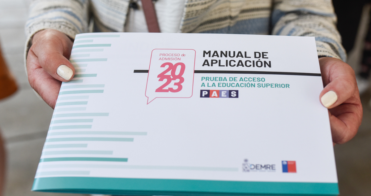 mujer PAES