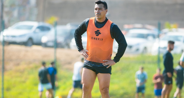 Esteban Paredes retorna al fútbol nacional