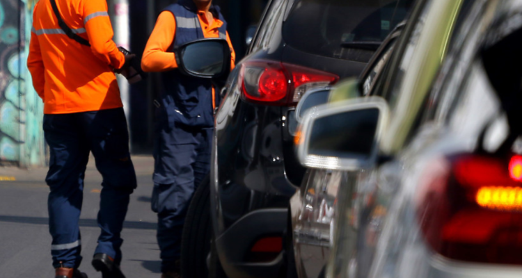 Alcalde de Concepción presentará plan ante el Concejo Municipal para enfrentar falta de parquímetros