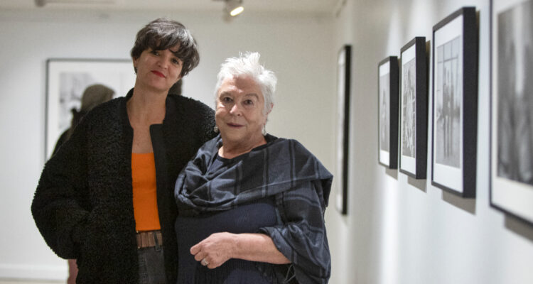 Inauguran en Puerto Montt la exposición “Archivo Imperfecto” de Paz Arrázuriz y Ángeles Donoso Macaya