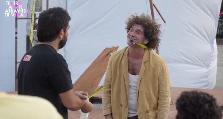 Teatro a Mil sigue llegando a las comunas e invita a una reflexión poética con la obra Peix