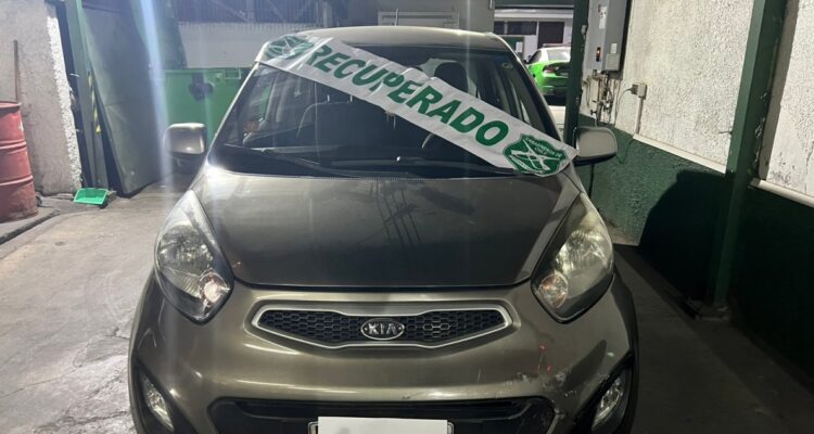 Portonazo frustrado en La Reina y posterior persecución deja un detenido de 14 años