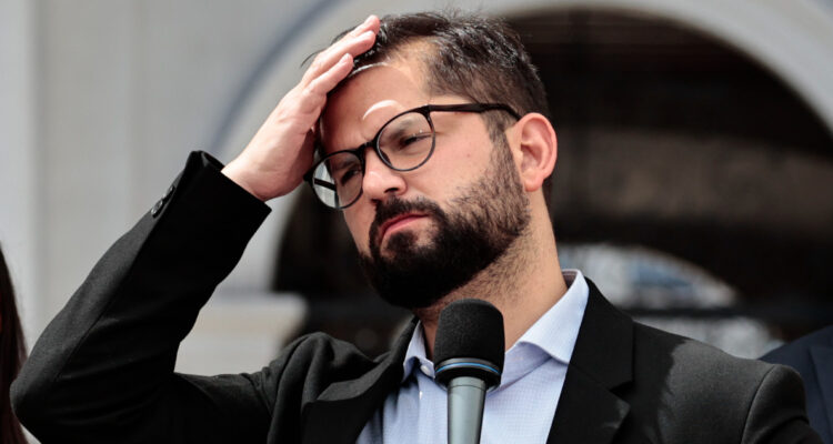 Foto contexto presidente Boric e indultos