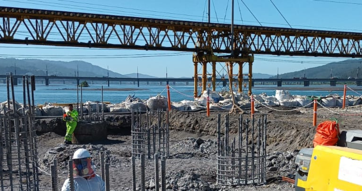 Puente Ferroviario sobre el río Bío Bío volverá a operar a mediados de abril