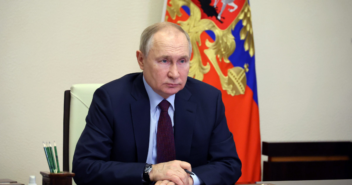 Putin asegura que economía rusa se contraerá 2,5% y no un 20% como dicen las estimaciones