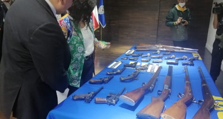 Recuperan armas en Concepción