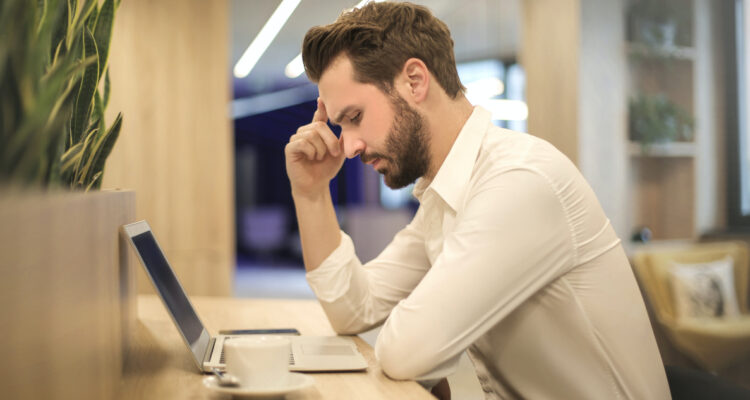 Las reuniones consecutivas agotan