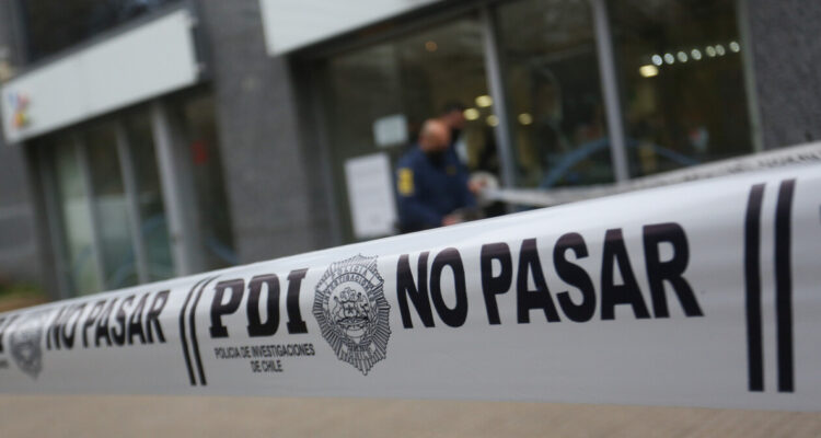 Gobierno califica de “ilegales” servicios de seguridad privada para evitar robos a la salida de bancos