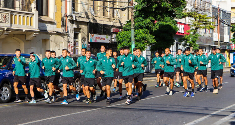 Santiago Wanderers realizó trotes en Valparaiso