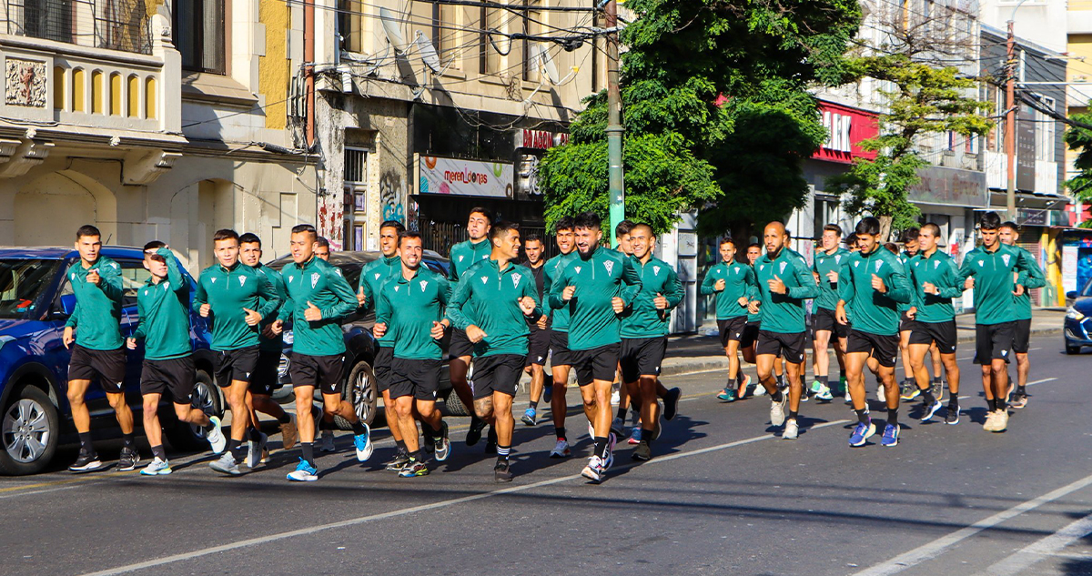 Santiago Wanderers realizó trotes en Valparaiso