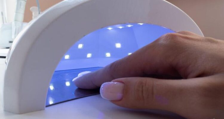 Secadores de esmalte de uñas ¿Pueden provocar cáncer?