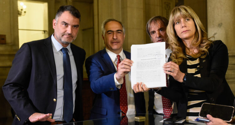 Tribunal Constitucional acoge a trámite los requerimientos de senadores para impugnar 7 indultos