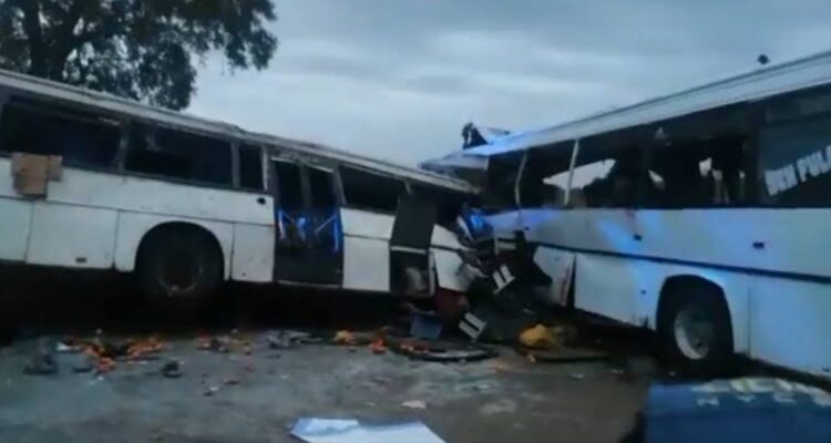 Al menos 40 muertos y 78 heridos deja colisión entre dos buses en Senegal