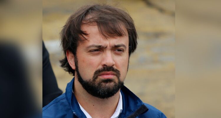 Sharp se cuadra con Mundaca y reitera crítica por tren Santiago-Valparaíso