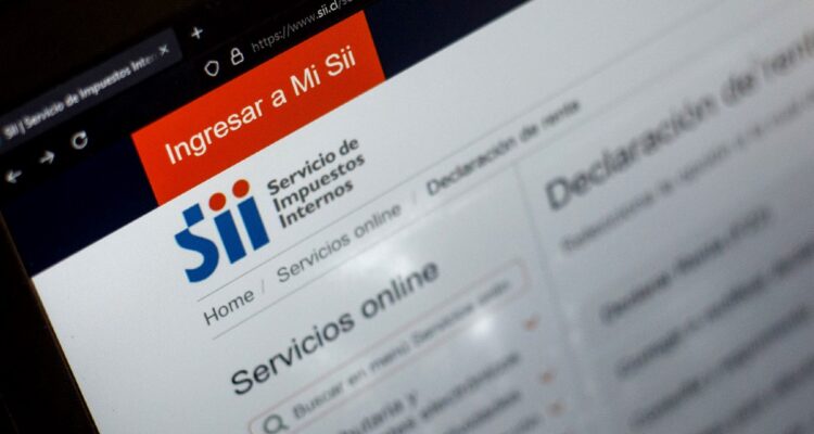 ¿Emites boleta a honorarios?: Revisa cuánto será la retención que hará el SII este 2023