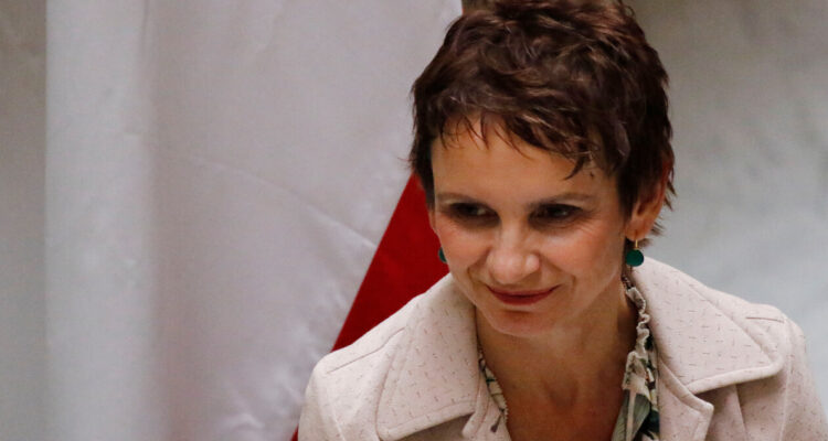 Tohá destaca disposición de la UDI a volver a Mesa de Seguridad pero dice que no se revocarán indultos