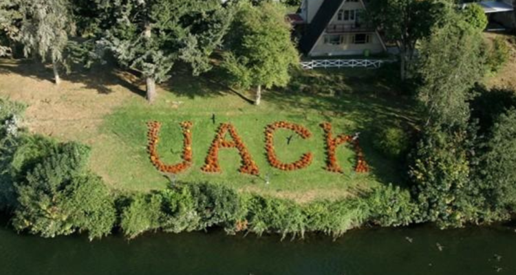 Universidad Austral deberá pagar indemnización de $84 millones a exrector