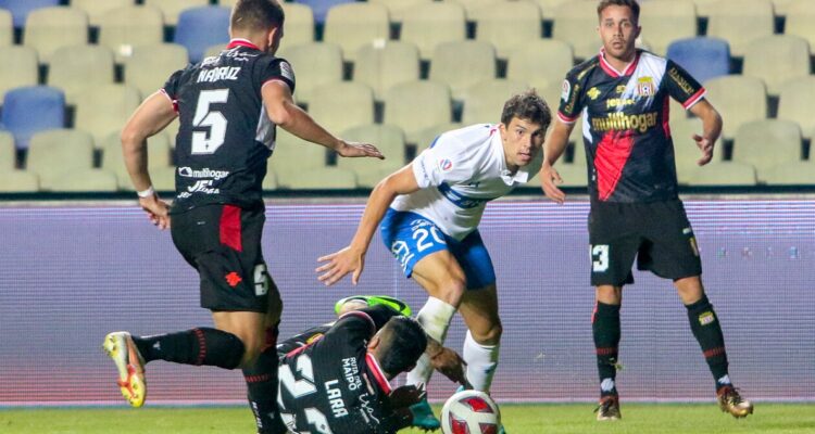 UC y Curicó se enfrentan en Concepción