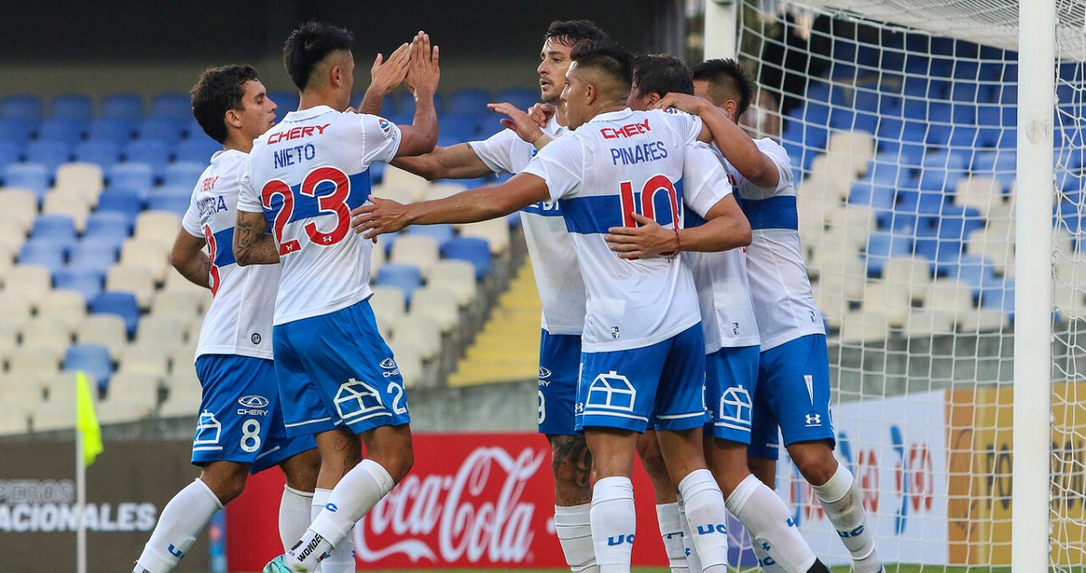 Universidad Católica goleó a Oriente Petrolero en Concepción.