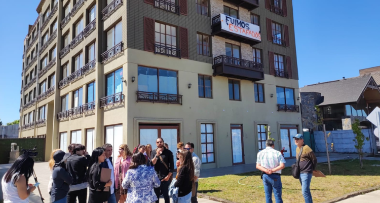 vecinos arriesgan departamentos tras quiebra de inmobiliaria