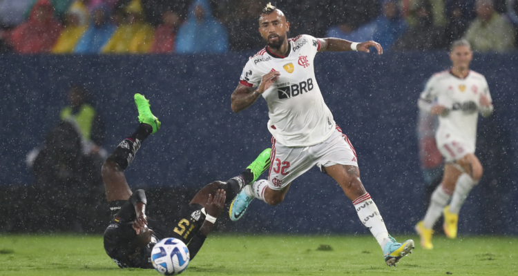 Arturo Vidal analizó la caída de Flamengo ante IDV.