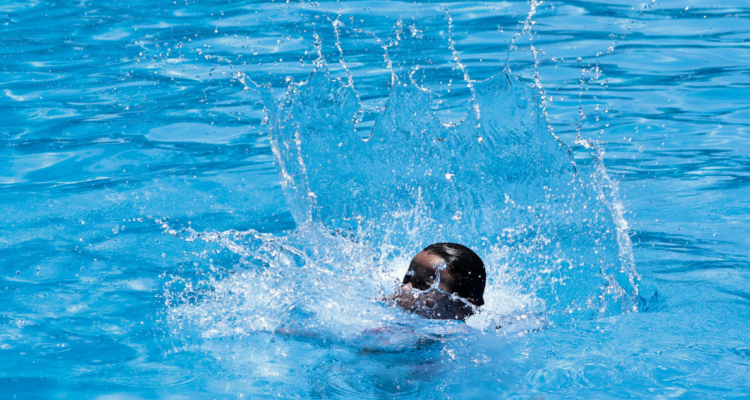 Adolescente muere ahogado en piscina municipal de Pedro Aguirre Cerda