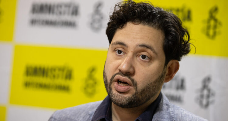 Golpiza en Ñuñoa: Amnistía Internacional pide seguir caso y acusa “tortura colectiva” de carabineros