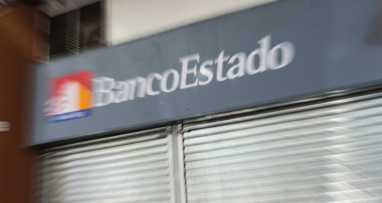 BancoEstado postergará por 6 meses cobro de créditos a clientes y Pymes afectados por incendios