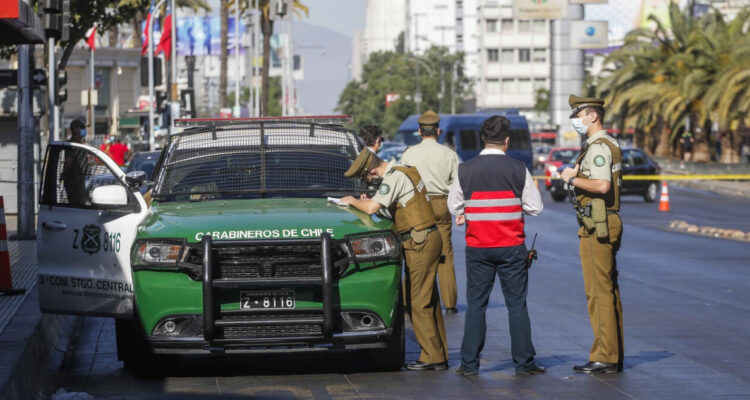 Seis detenidos por operativo policial en Barrio Franklin: Incautaron canabis y mil botellas de cerveza