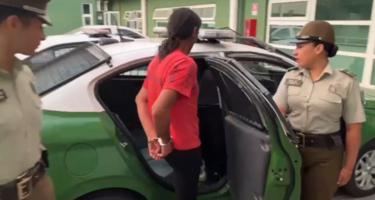 Solo con arraigo nacional queda acusado de apuñalar a dos bomberos en Paine