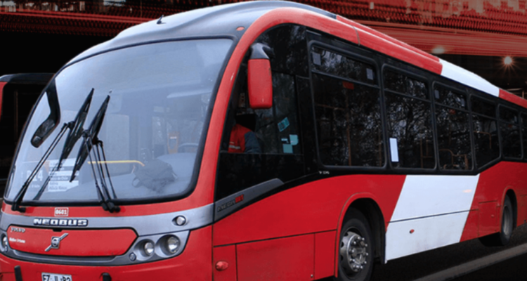Buscan a sujeto que robó bus RED desde terminal en Huechuraba: estaba abierto y con llaves puestas