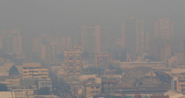 Estas son las comunas con Alerta, Preemergencia y Emergencia Ambiental por la mala calidad del aire por incendios forestales en Chile