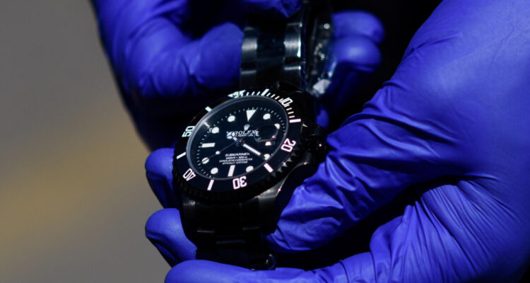 Notario de Antofagasta figura entre los involucrados en el “Caso Relojes”: sería un “cliente VIP”