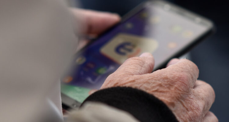 Gobierno confirma daño por incendios en antenas de telecomunicaciones en Ñuble, Bío Bío y La Araucanía