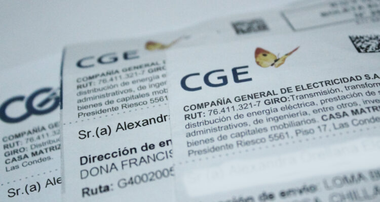 Confirman multa contra CGE por errores en la facturación de clientes