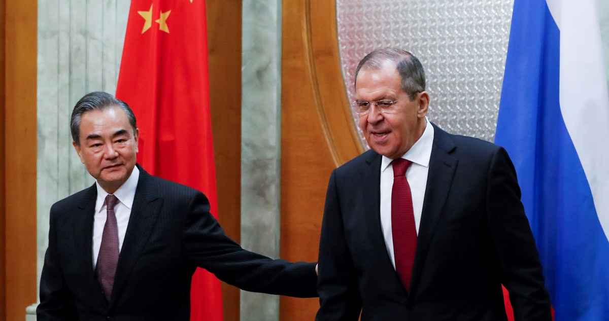 EEUU advierte a China que habrá “consecuencias” si estrecha sus lazos con Rusia