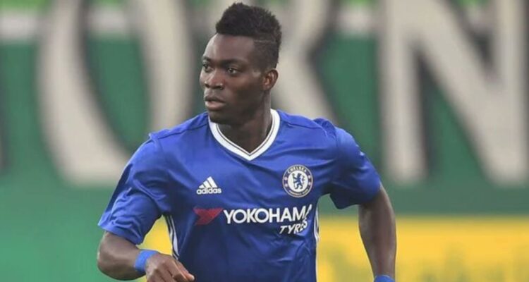 Christian Atsu, jugador del Hatayspor, estaría entre los escombros luego del terremoto de Turquía.