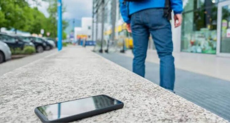 Cómo encontrar un celular perdido o robado que no tenga conexión a Internet