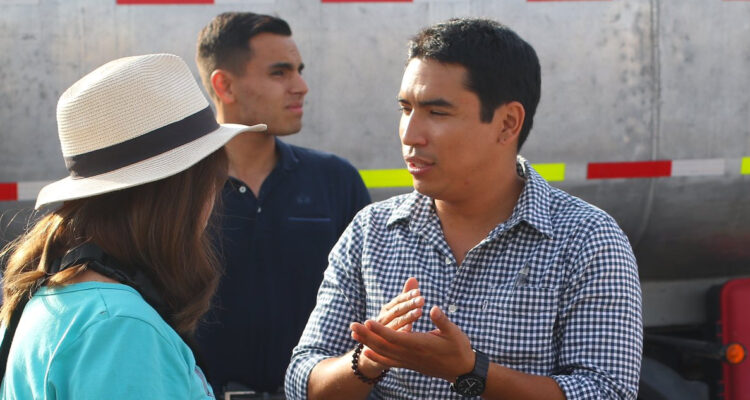 Roces en Comunes: Directiva nacional desmiente a militantes de Tarapacá que piden renuncia de seremi