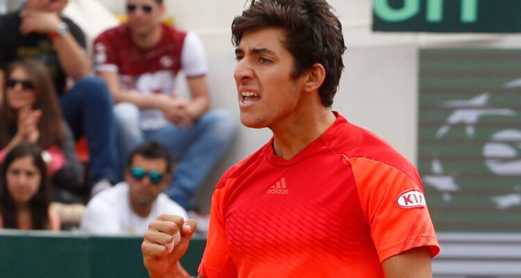 Cristian Garin abre serie ante Kazajistán en Copa Davis