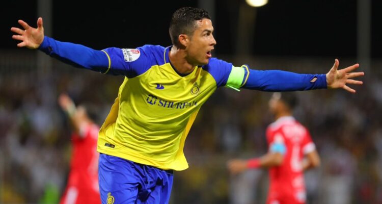 Cristiano Ronaldo le marcó un póquer de goles al Al Wehda de José Luis Sierra.